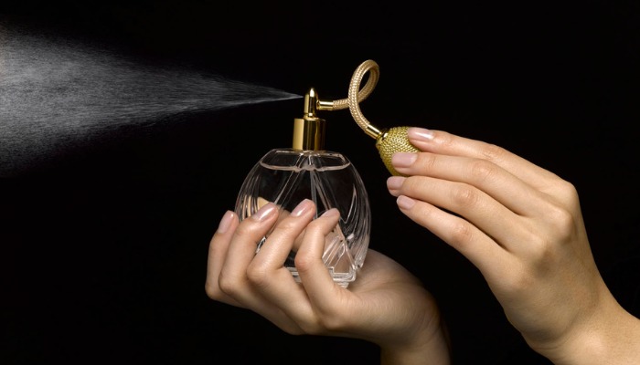 Ciptakan Liburan Spesial, 6 Rekomendasi Aroma Parfum yang Cocok untuk Siang Hari Selama Liburan
