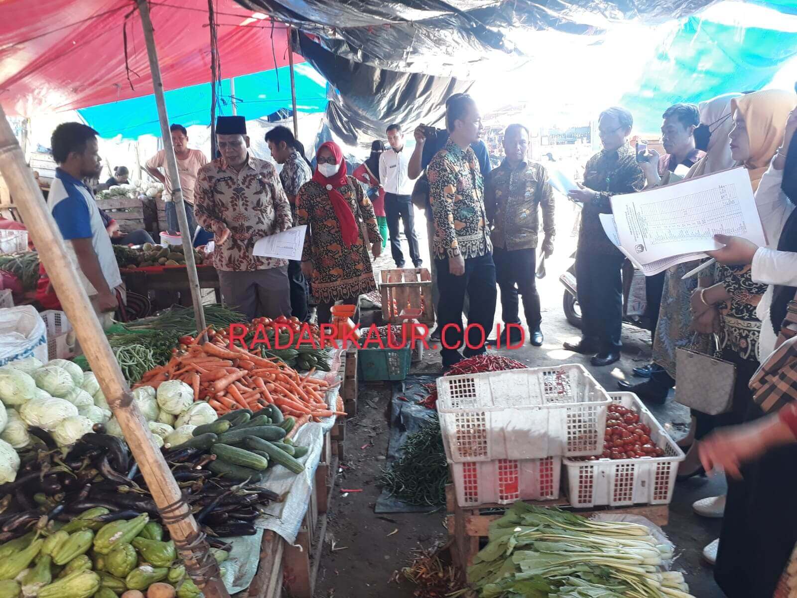 Sidak Pasar Pantau Harga Bahan Pokok, Pemda Kaur Temukan Ini