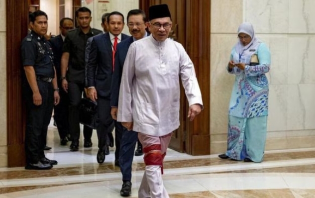 ANWAR IBRAHIM SANG INDONESIANIS