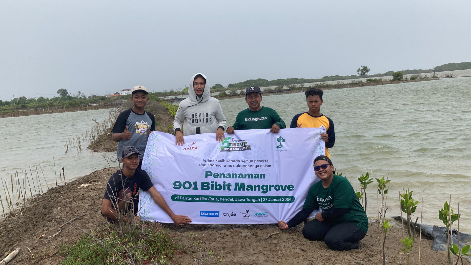 Bersama LindungiHUtan, Rayakan 5 Tahun Cause ID dengan 901 Mangrove di Kendal