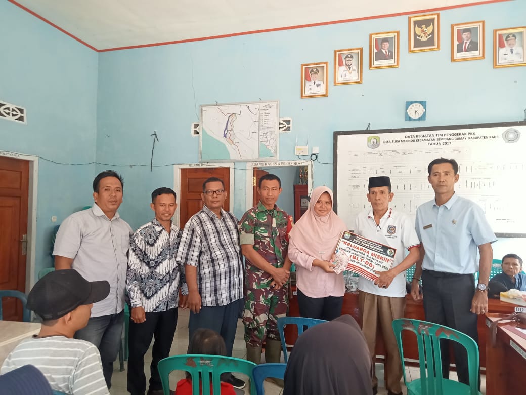 Penyaluran BLT Dana Desa Tahap 2 Tahun 2025 Berlangsung Lancar di Desa Suka Merindu