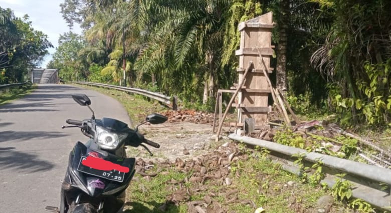 Hadeh!! Tapal Batas Betung - Tuguk Bergejolak, Padahal Pemicunya Sangat Sepele...