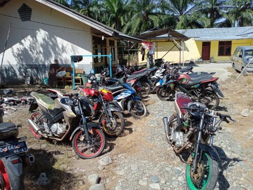 Malam Takbiran, Polisi Bubarkan Balapan Liar