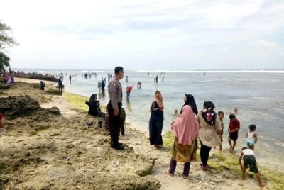 Polsek KS Tempel Ketat  Pengunjung Wisata