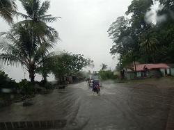 Percuma Perawatan, Jalan Masih Digenangi Air