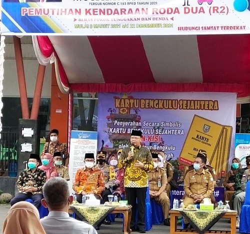 Gubernur Launching Pembebasan Tunggakan Denda Pajak Kendaraan