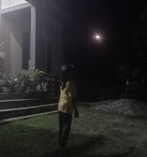 Menyaksikan Peristiwa Langka Super Blood Moon di Kaur