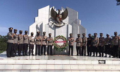 Kenang Jasa Pahlawan, Polres Kaur Upacara Ziarah