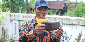 Dapat Dompet Pusaka Walikota Helmi dan Seisinya, Siapakah Ketua RW 02, Kelurahan Beringin Raya Ini Sebenarnya?