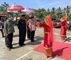 Pemda Kaur Dan BPN Bagikan Sertipikat