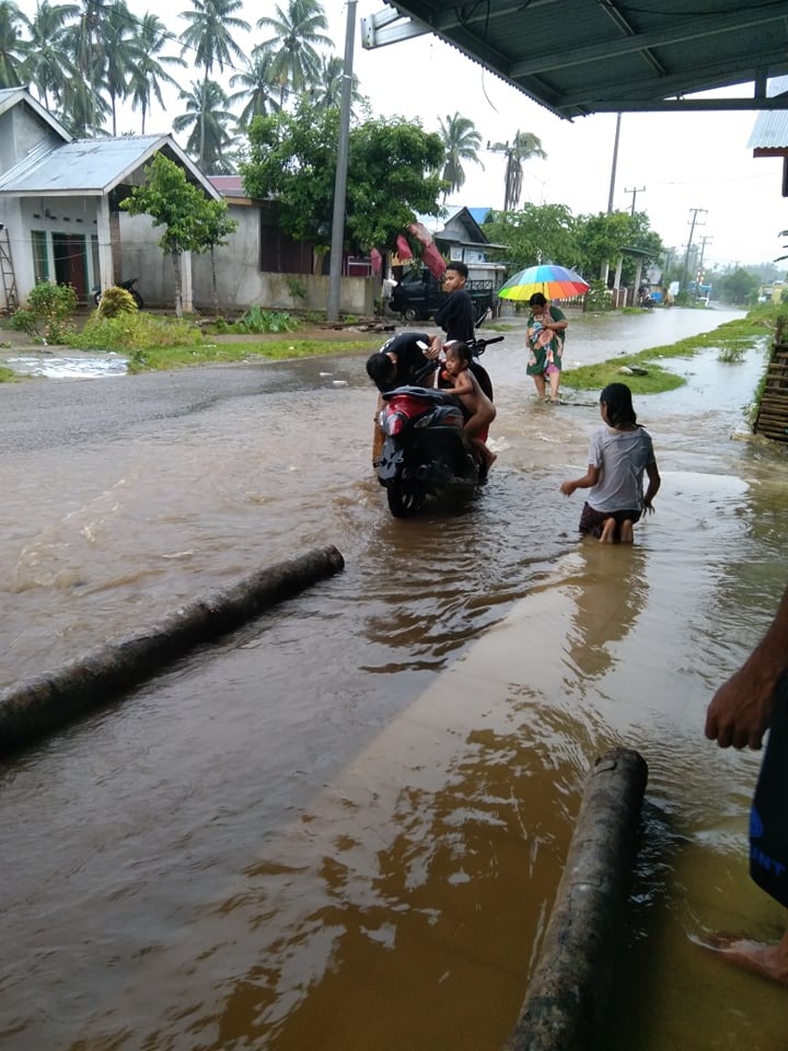 Hujan Deras, Got Meluap, Air Meluber, Pemukiman Banjir