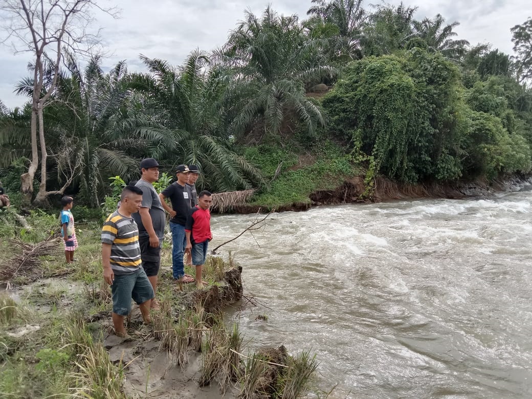 Sungai Padang Guci Mengancam, 8 Desa Bisa Terendam