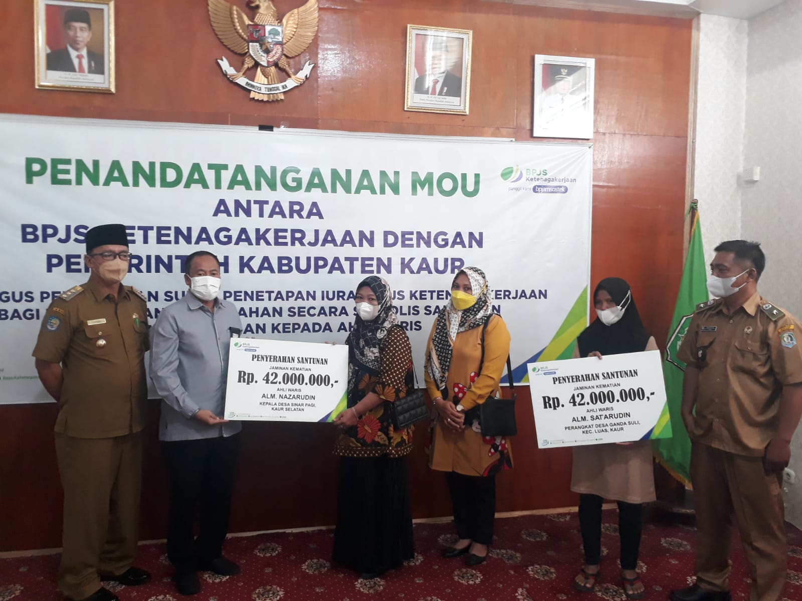 Pemda Kaur MoU bersama BPJS Ketenagakerjaan, Ahli Waris Kades dan Perades Terima Santunan