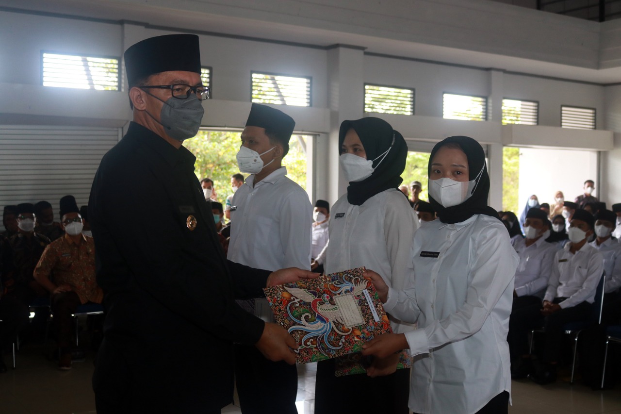 Bupati Lantik 130 CPNS Pemda Kaur