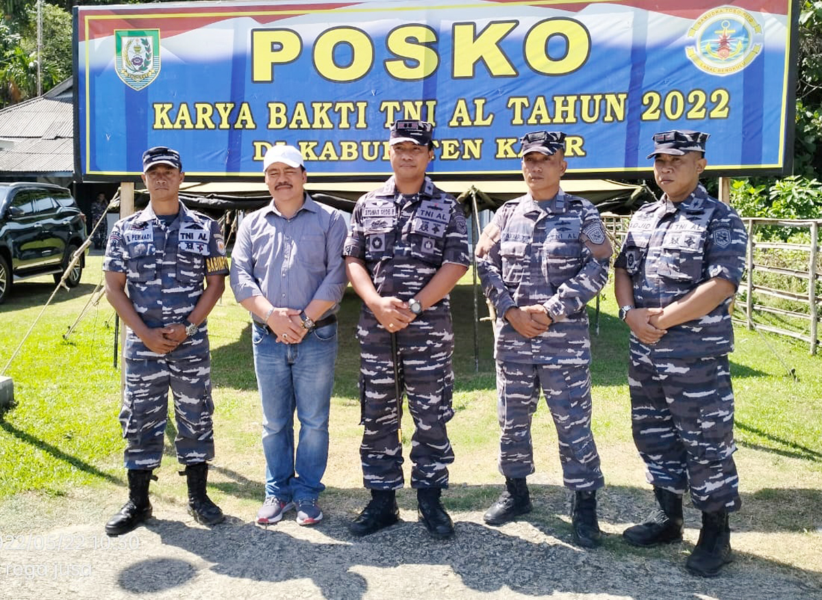 Danlanal Lakukan Wasev Kegiatan Karya Bakti