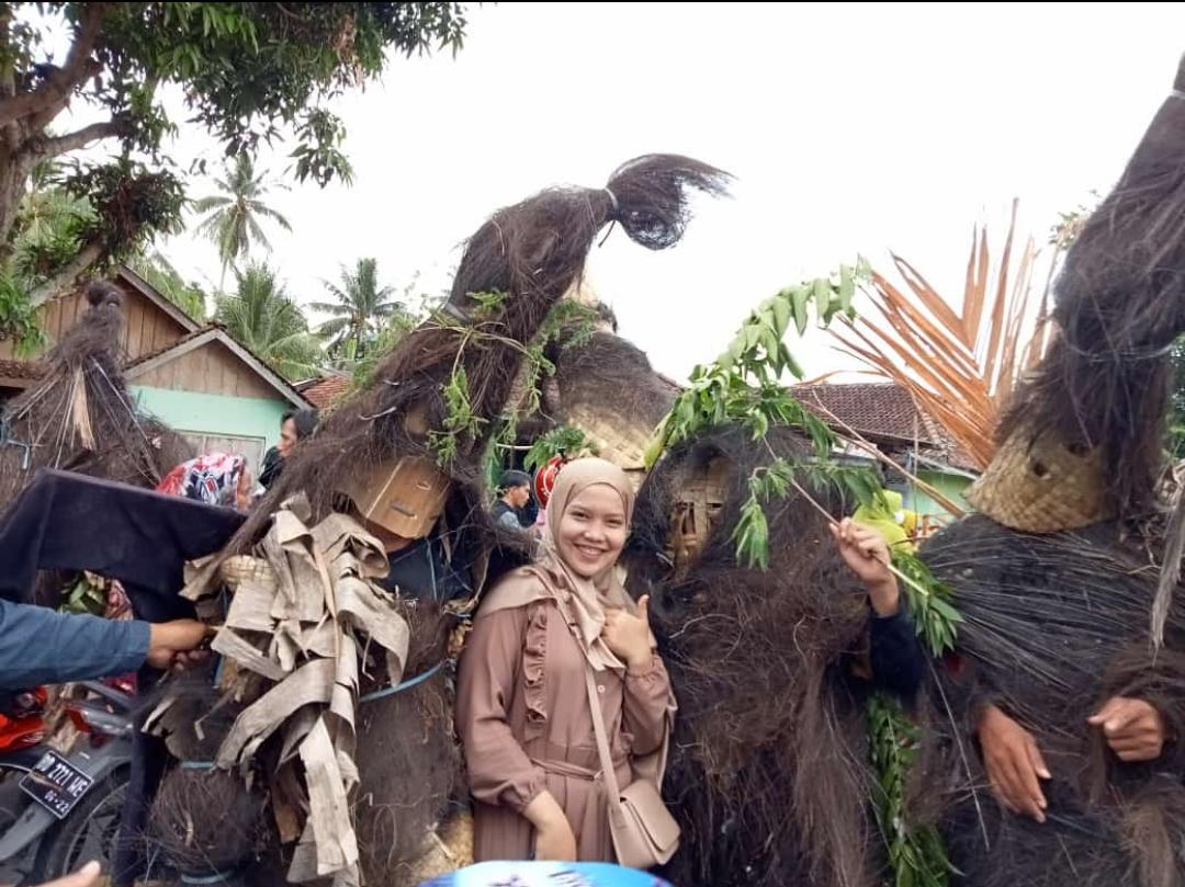 Lebaran Idul Fitri Dimeriahkan Sengkurean