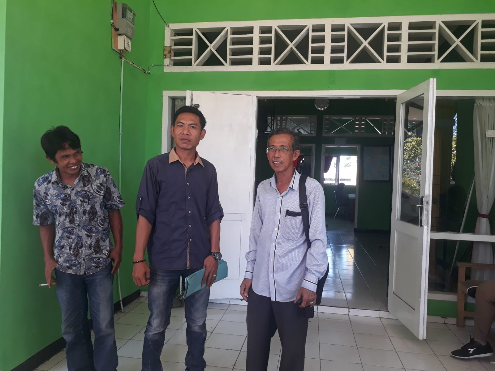 Limbah Tambak Udang PT. DPPP Diduga Cemari Sungai, Ini Sikap Warga Wayhawang