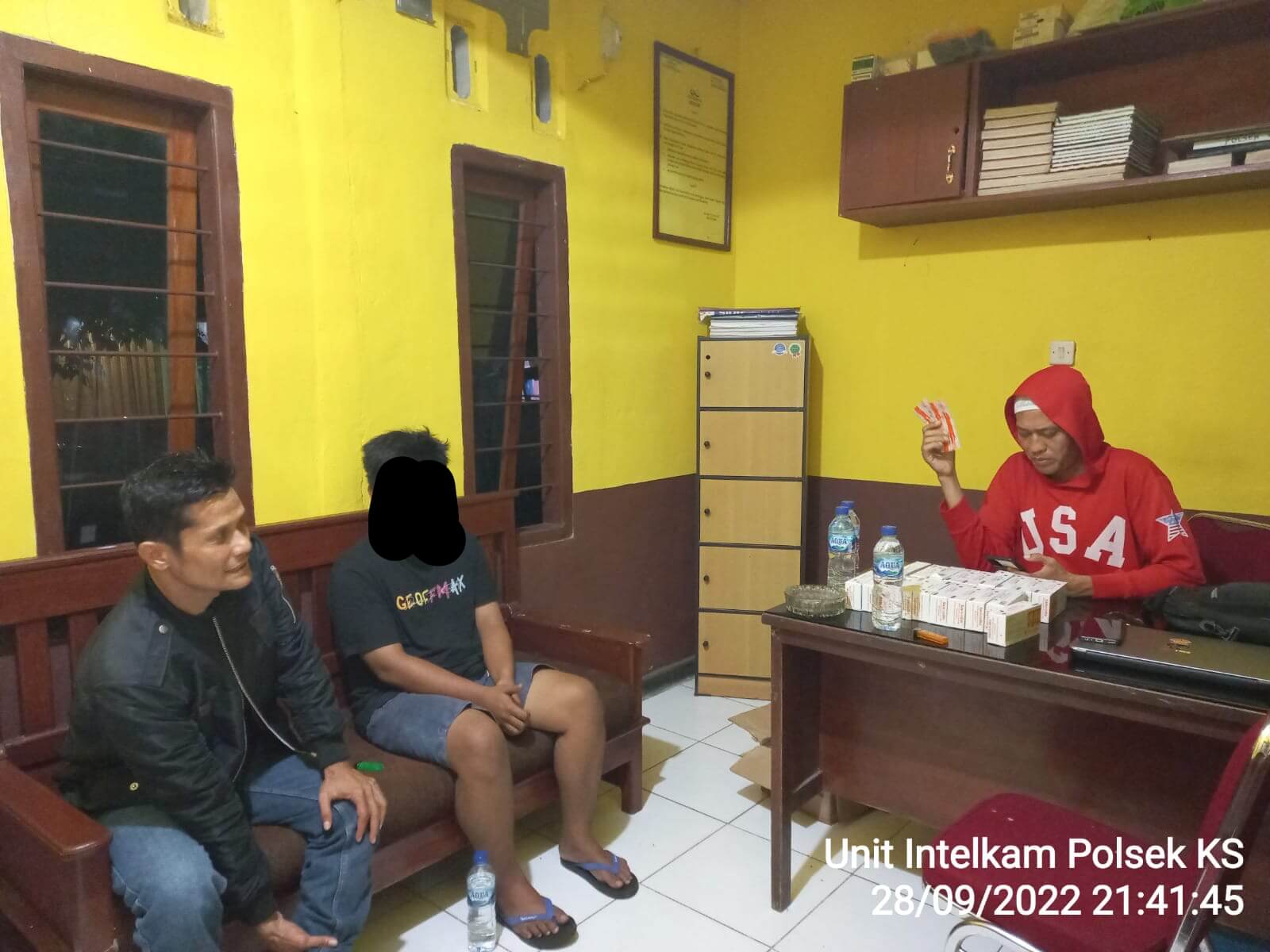 Sepasang Remaja Diamankan Saat Transaksi Samcodin, Barang Diperoleh Secara Online 