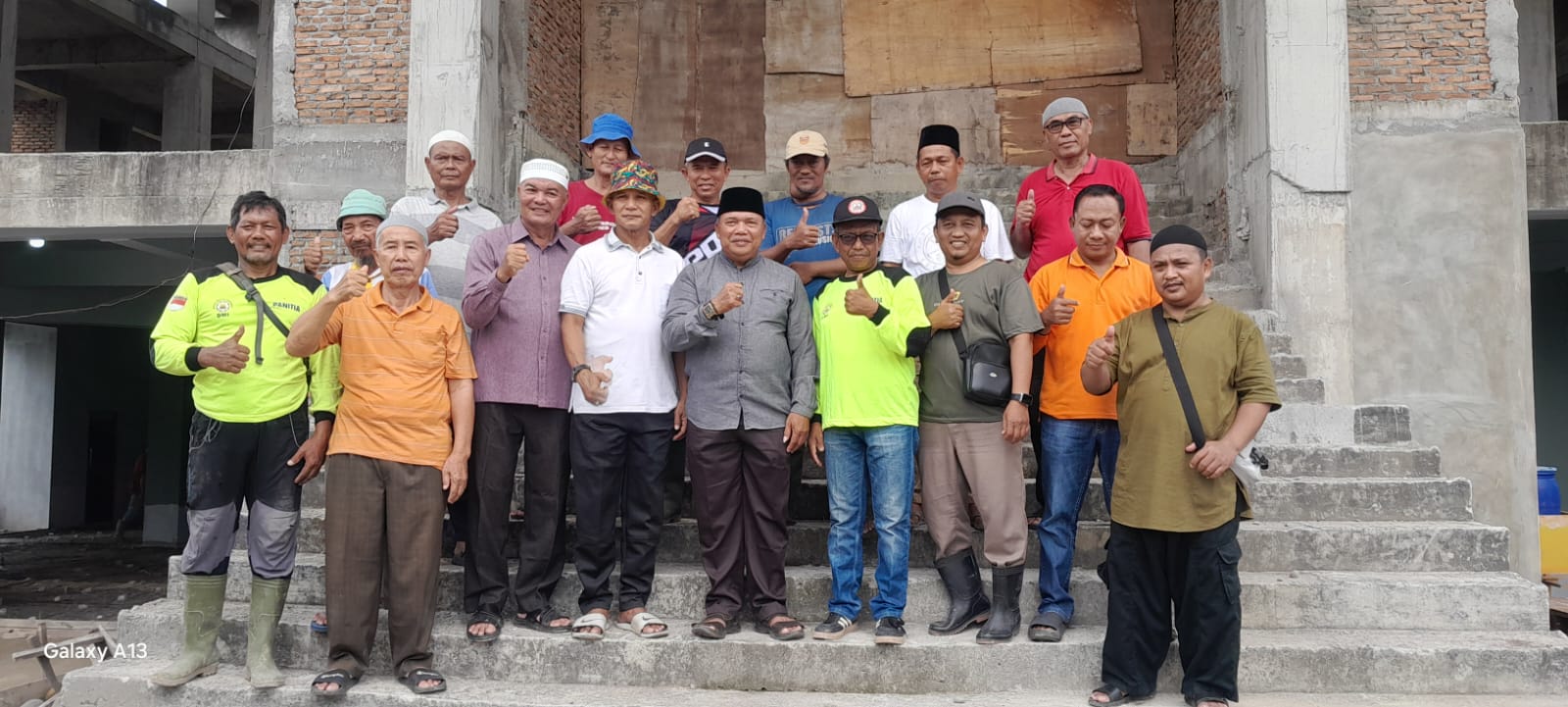 Pengecoran Basement Masjid Raya Nurul Iman Rampung, Warga dan Pemdes Terlibat