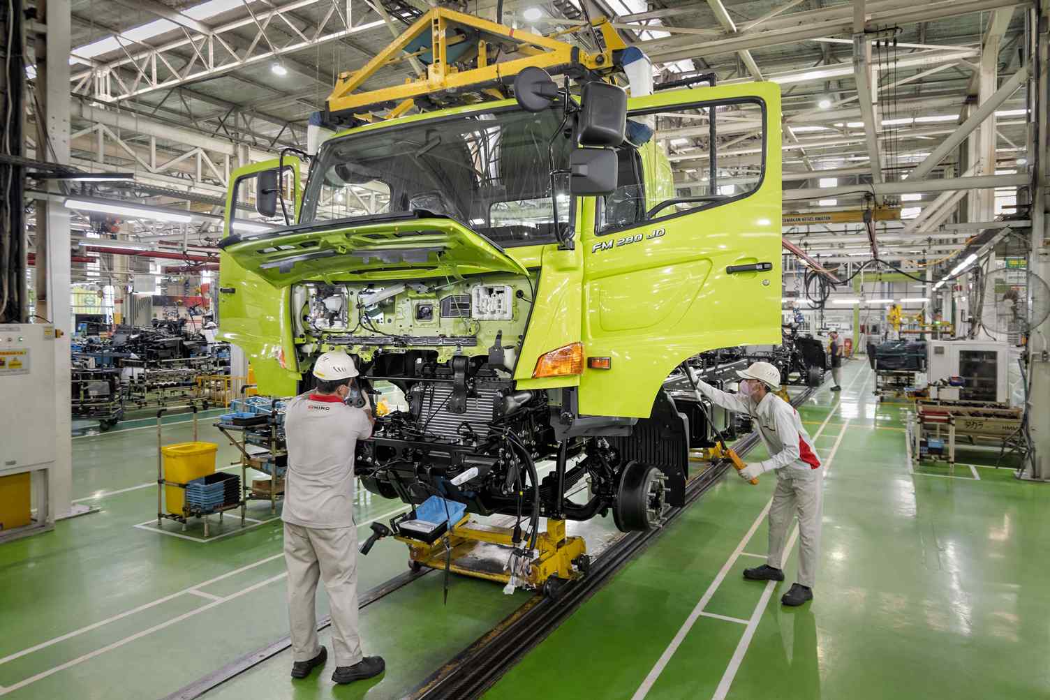 Hino Keb­ut Produksi 10 Ribu unit Truk Niaga Dukung Program KDKMP