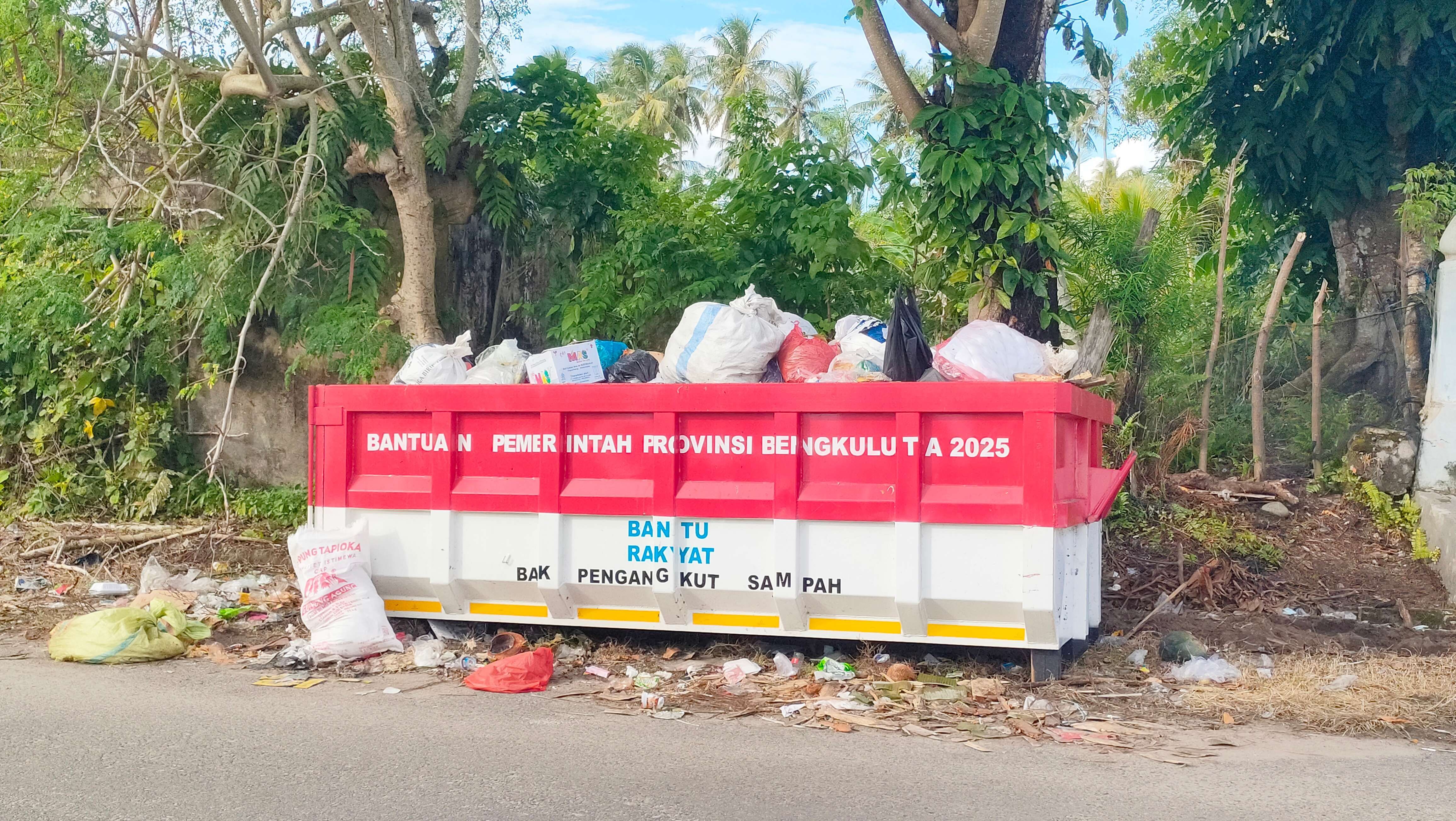 DLH Kaur Imbau Masyarakat Tidak Buang Sampah Sembarangan