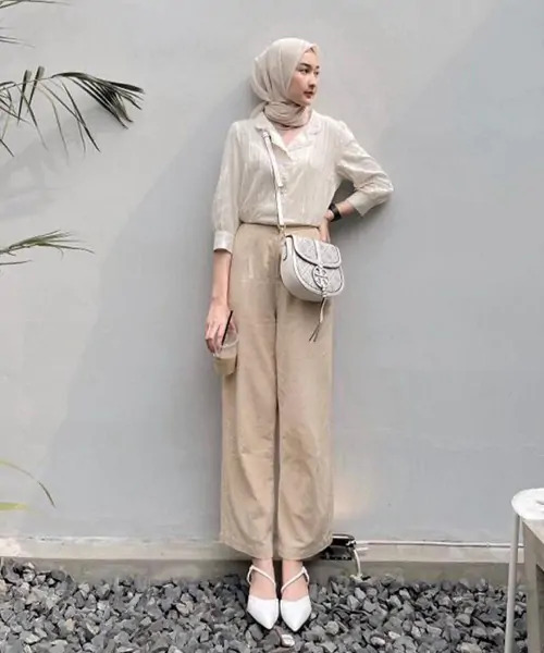 11 Ide OOTD Hijab Outer yang Simpel buat Hang Out, Modis dan Stylish