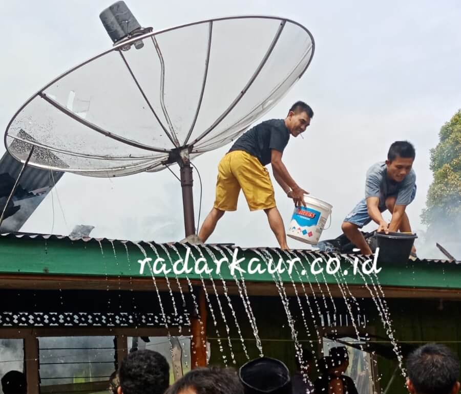 Rumah Warga Tanjung Kemuning Dilalap Api Saat Ditinggal ke Pesta