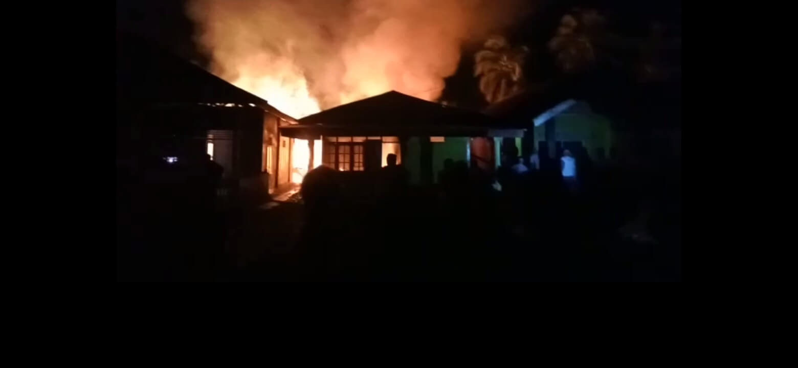 3 Rumah Warga Kedurang  Hangus Terbakar 