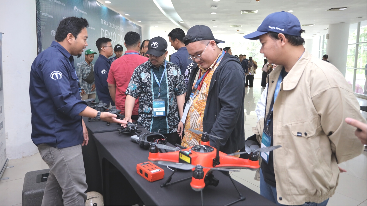 Terra Drone Indonesia Tampilkan Inovasi Drone pada Demo Day dengan Kehadiran Industri Besar