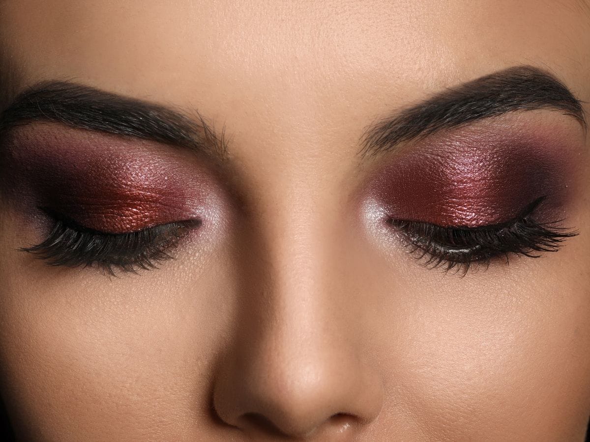 8 Tips Memilih Eyeshadow untuk Tampilan Eyemakeup yang Elegan dan menawan