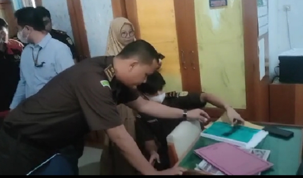 BREAKING NEWS: Oknum Kabid di Pemkab Seluma terjaring OTT Jaksa, 6 PPPK Turut Diamankan