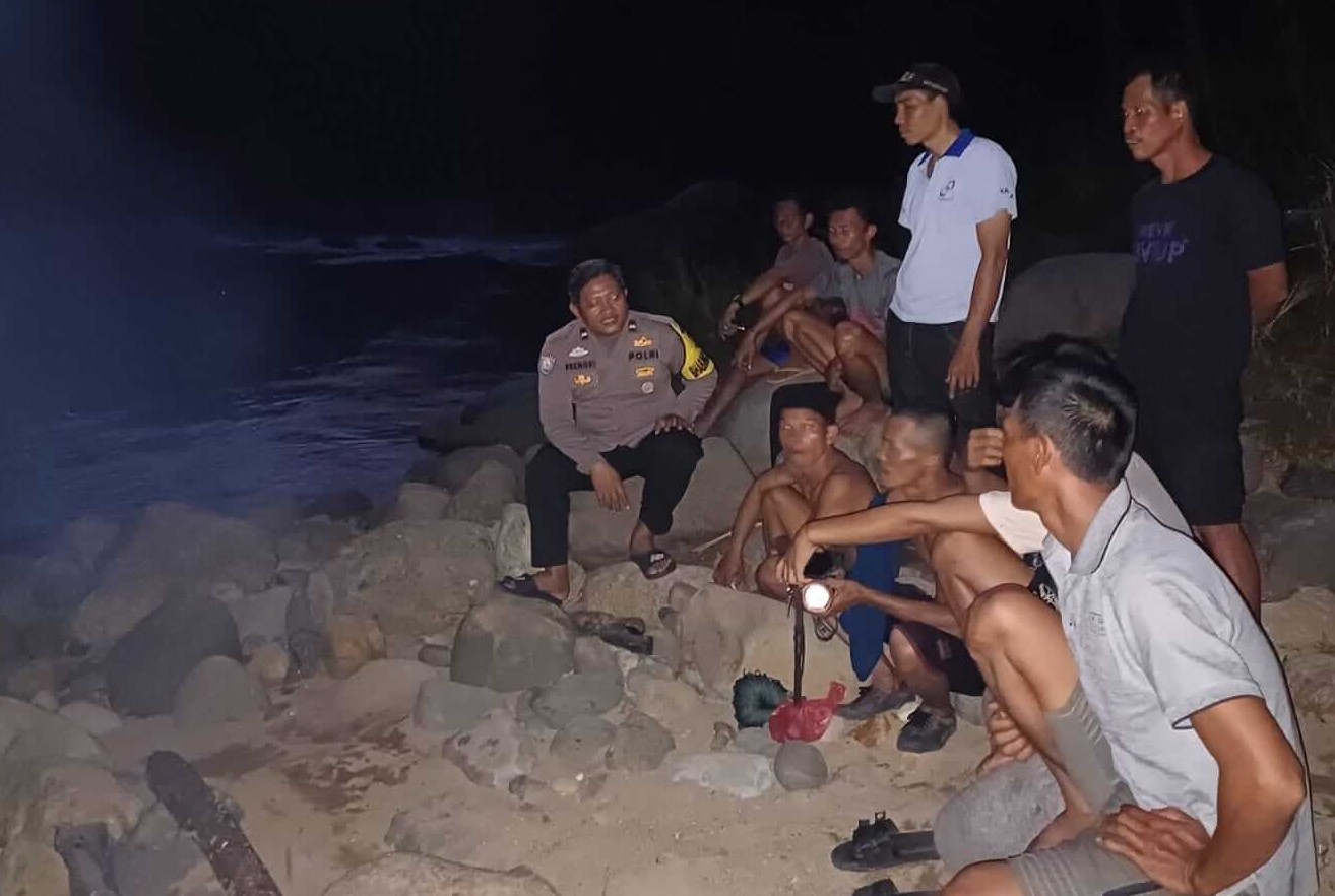 BREAKING NEWS: Warga Diduga Hanyut di Sungai Nasal, Pencarian Masih berlangsung!