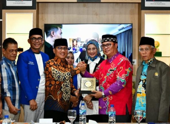 Hari Guru, Waka MPR Asal Bengkulu Undang Sekolah Kunjungi Gedung MPR