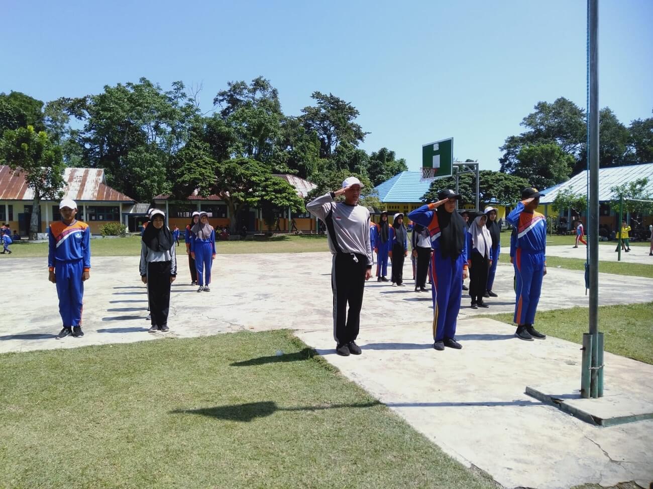 25 Siswa SMPN 8 Kaur Jadi Paskibra Kecamatan Tetap