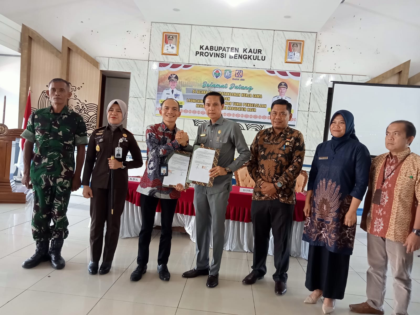 Bupati Kaur - BRI Launching Transaksi Non Tunai Pengelolaan Keuangan Desa 2026