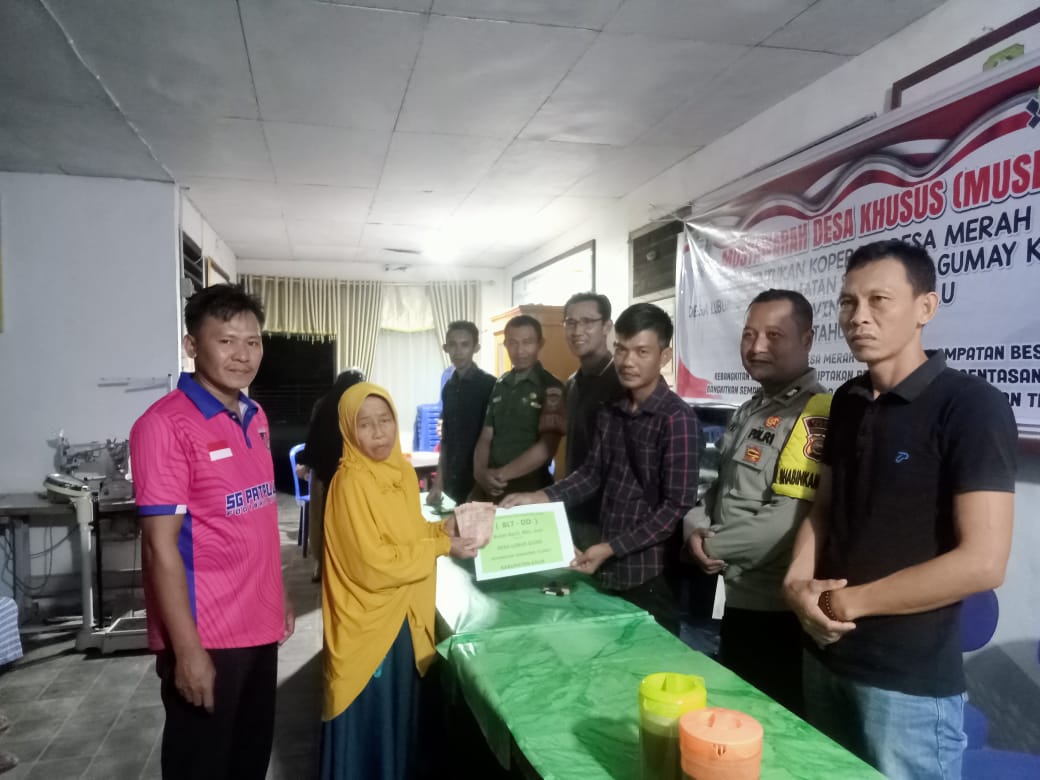 Pemdes Lubuk Gung Salurkan BLT DD Tahap II 2025 Rp 900 Ribu untuk Warga Penerima