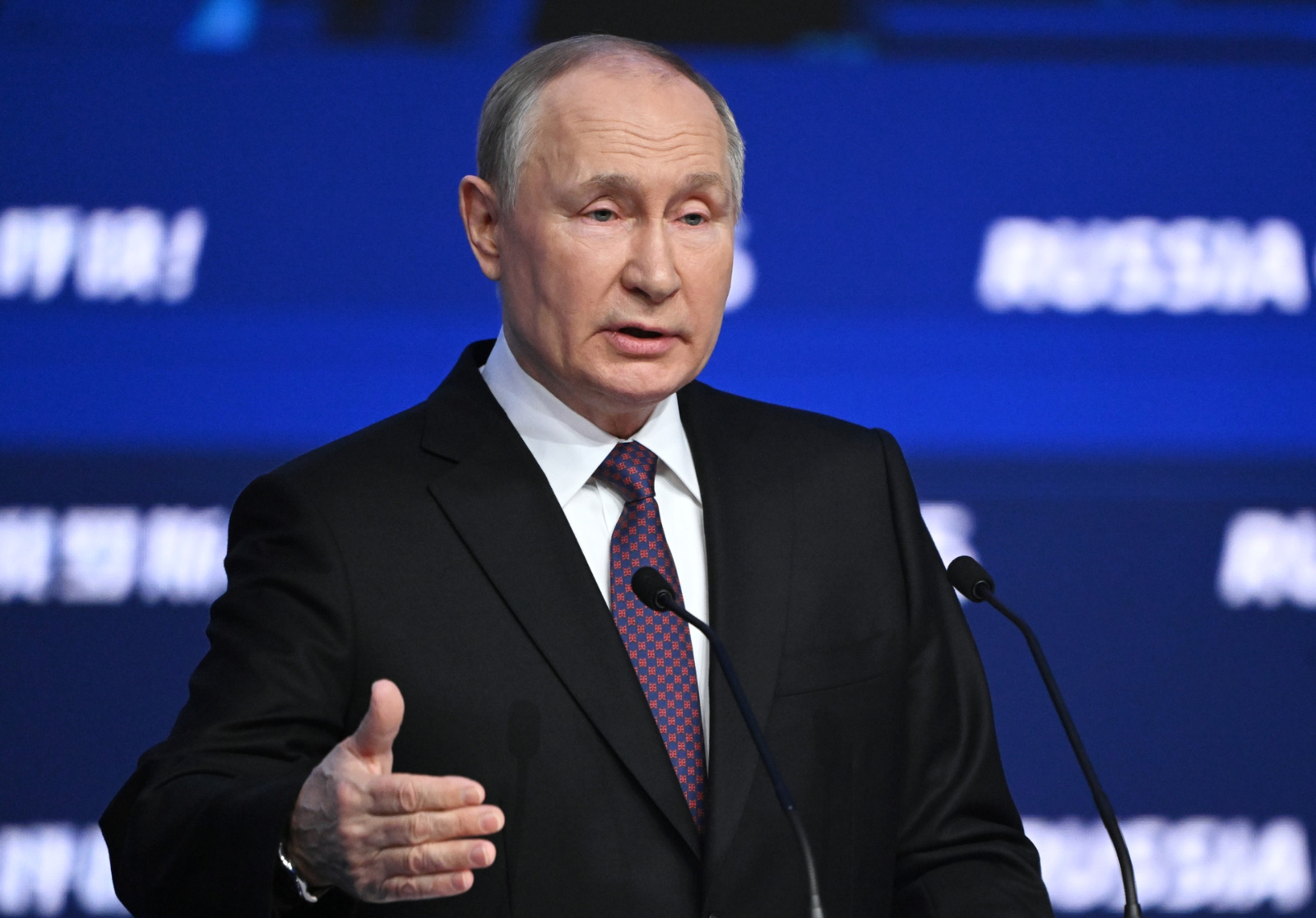 BREAKING NEWS: Vladimir Putin Umumkan Pencalonan Diri kembali Sebagai Presiden Rusia