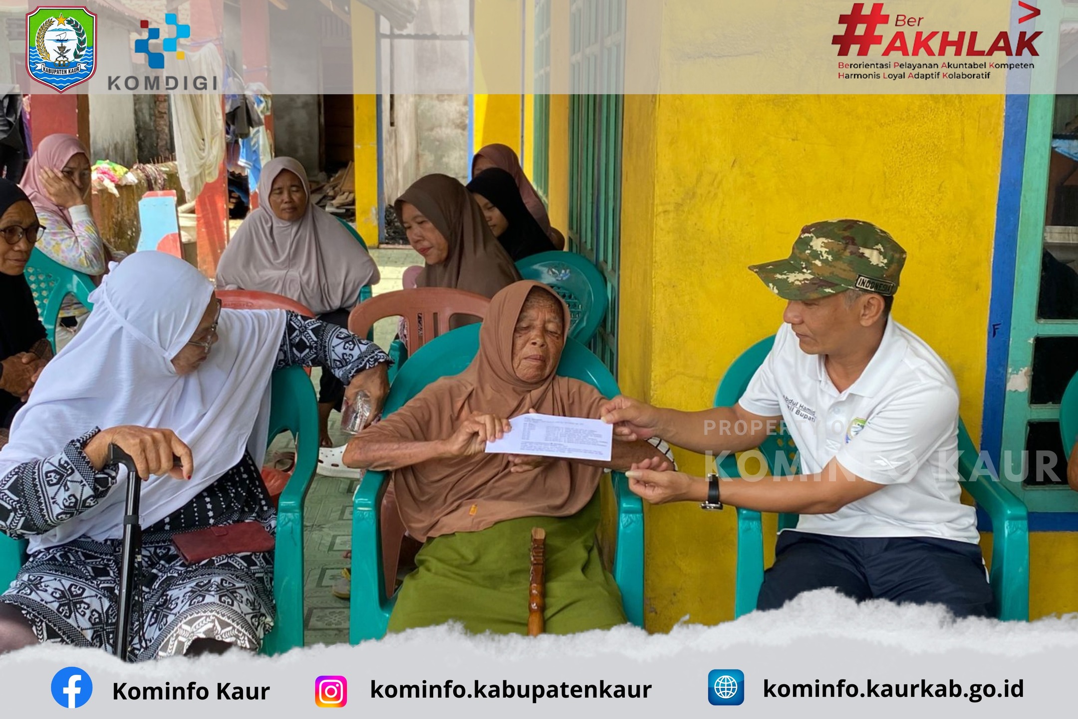 Gerak Cepat, Wabup Abdul Hamid Serahkan Bantuan Korban Kebakaran di Sukamerindu