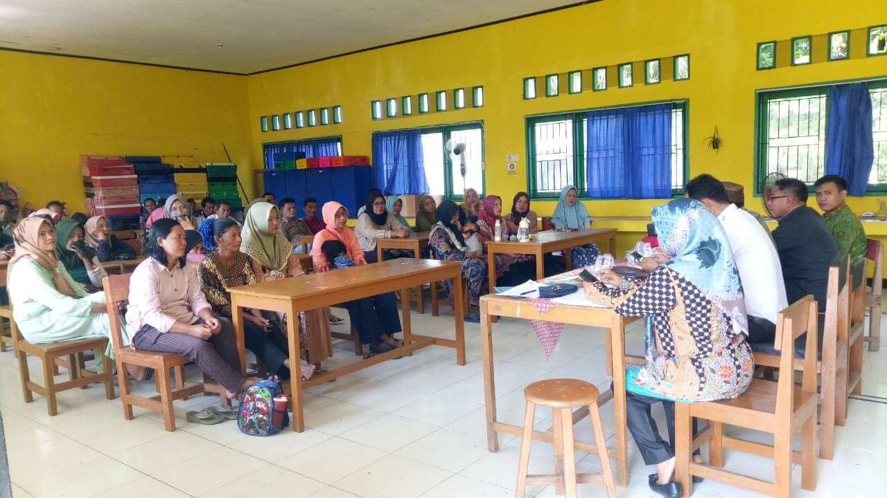 Komite SMPN 16 Kaur Musyawarah Seragam