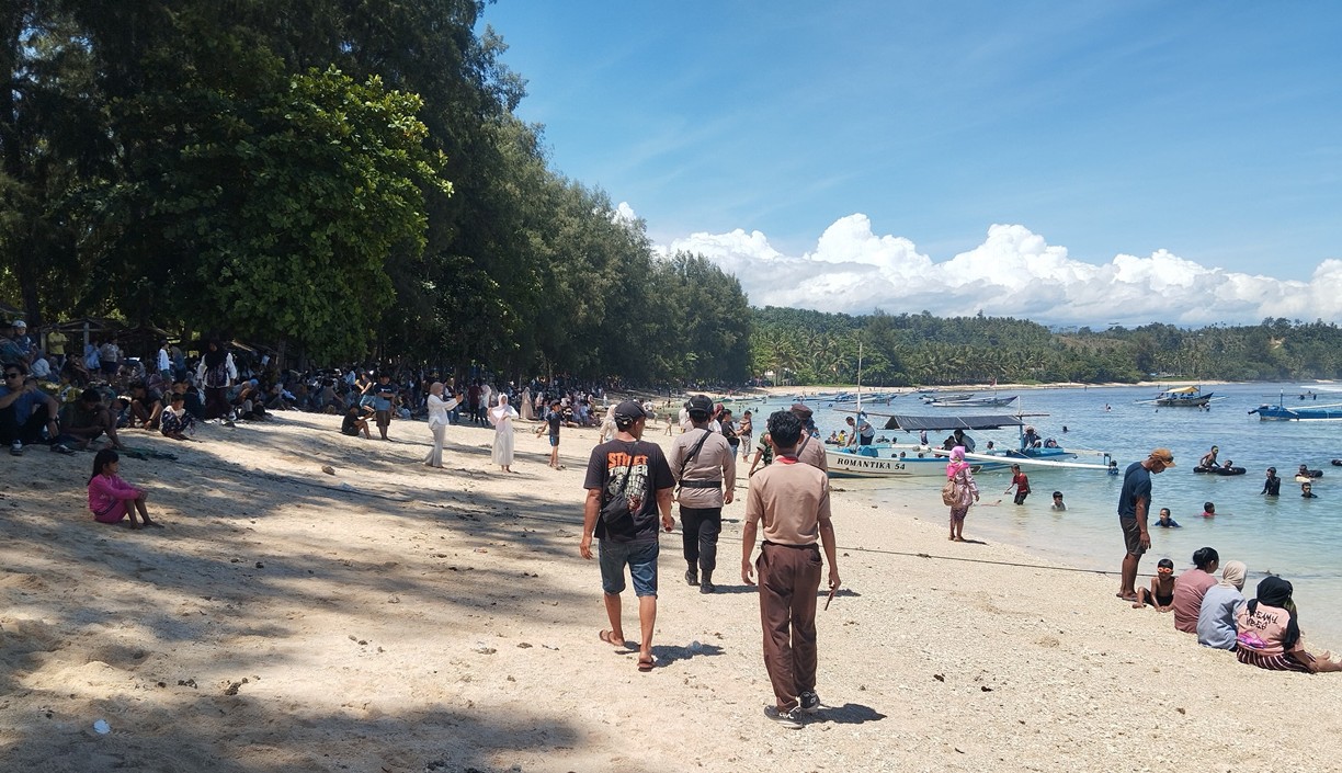 Wisatawan Membludak Selama Libur Lebaran, Pemda Kaur Cuma Kantongi PAD Segini