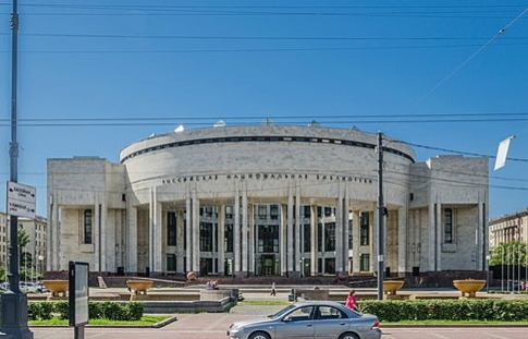 Pelarian Musim Panas di Perpustakaan Negara Rusia