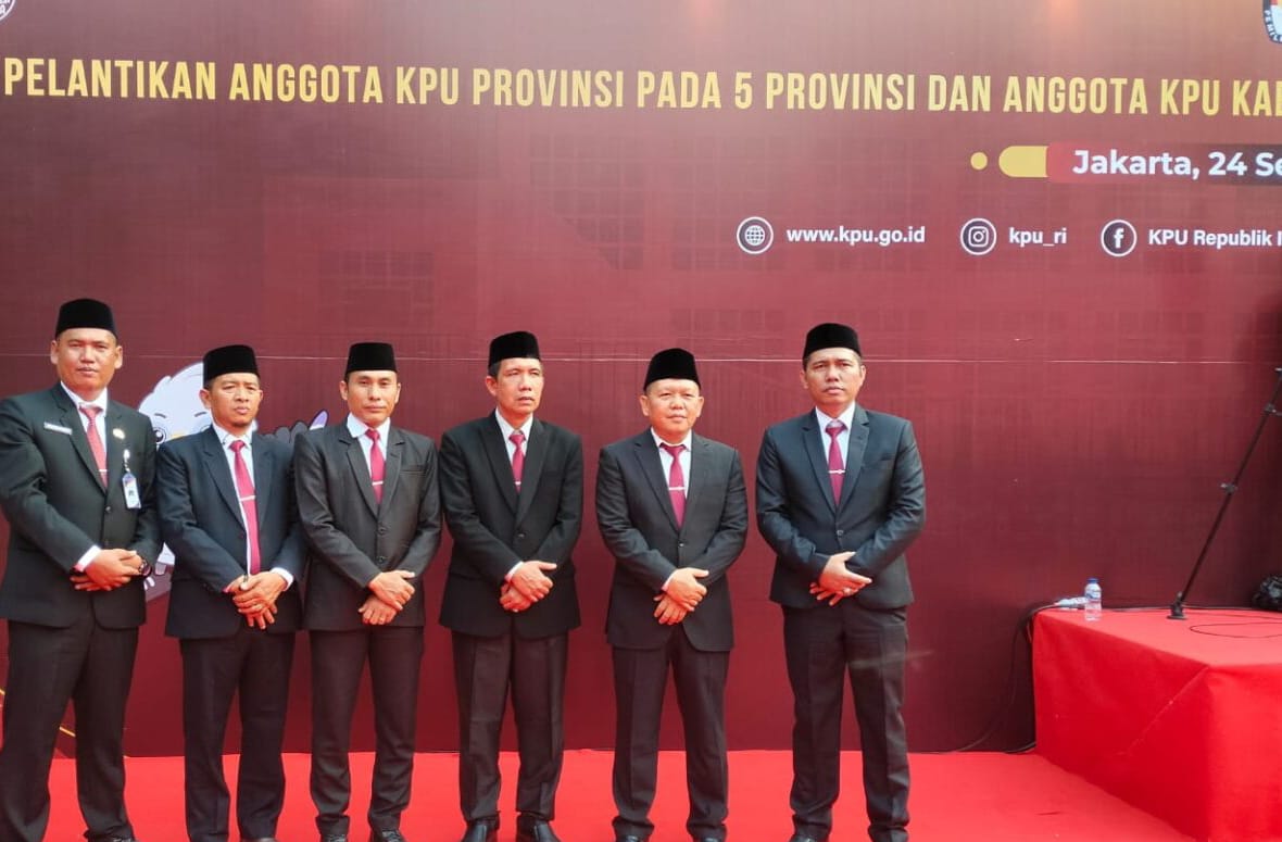 5 Komisioner KPU Kaur Periode 2023-2028 Resmi Dilantik, Muklis Aryanto jadi Ketua 