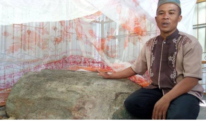 Kematian si Pahit Lidah Jawara Sumsel: Ziarah ke Makam Serunting Sakti dan si Mata Empat di Tepi Danau Ranau