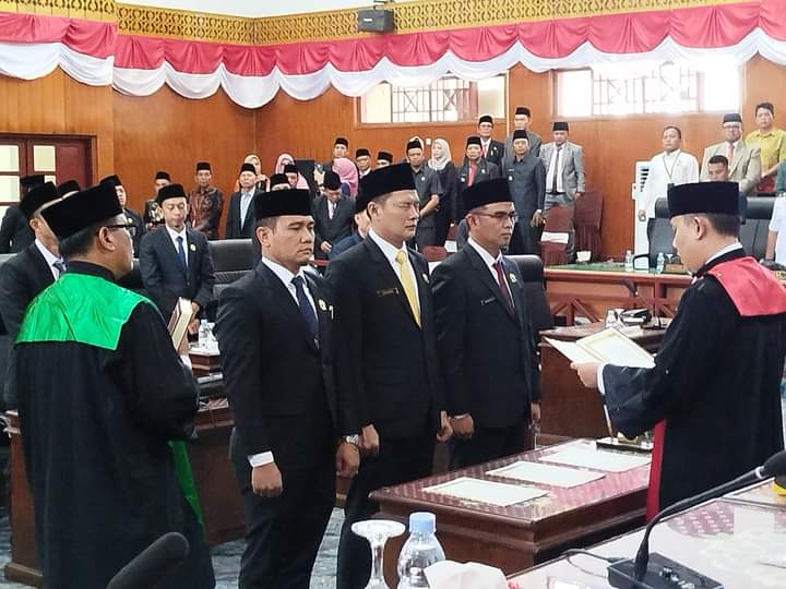 Pelantikan Pimpinan DPRD Kaur 2024-2029, Bupati Kaur: Momentum Sinergi untuk Pembangunan Daerah