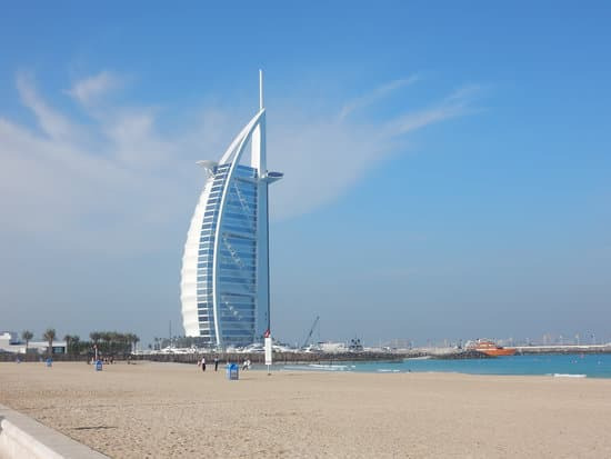 7 Alasan Kenapa Dubai Menjadi Tujuan Investasi Ideal, Simak juga 5 Kemewahan Investasi Properti di Dubai