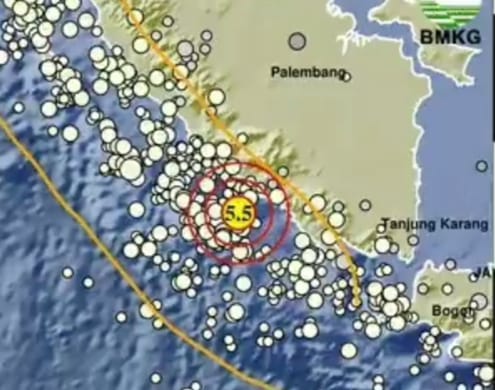 BREAKING NEWS: Gempa M5.5 Guncang Kaur Bengkulu, Waspadai Gempa Susulan!