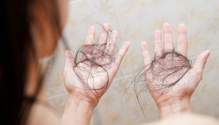 Cara Mencegah Rambut Rontok Saat Haid, Mandi Keramas Pengaruhi Kesehatan Rambut, Mitos atau Fakta? 