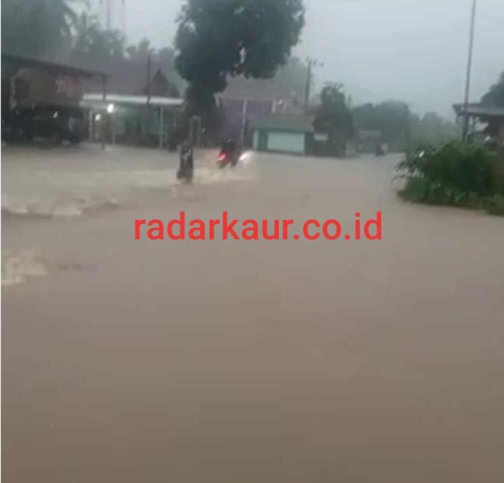 Sungai Meluap, Jalinbar Sumatera dan Puluhan Rumah Kebanjiran, 4 Hampir Terendam