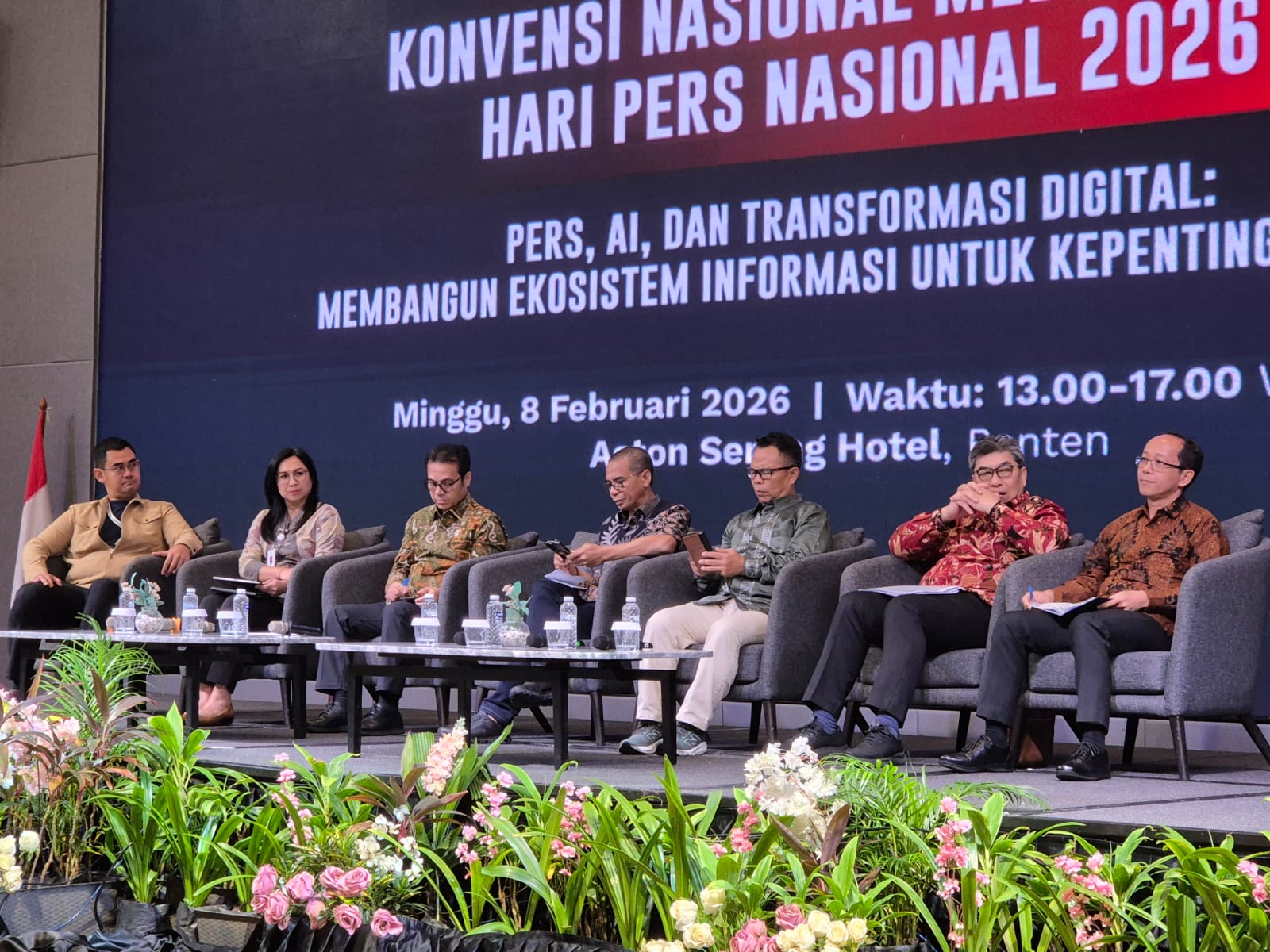 Pers yang Merdeka, Algoritma yang Menundukkan