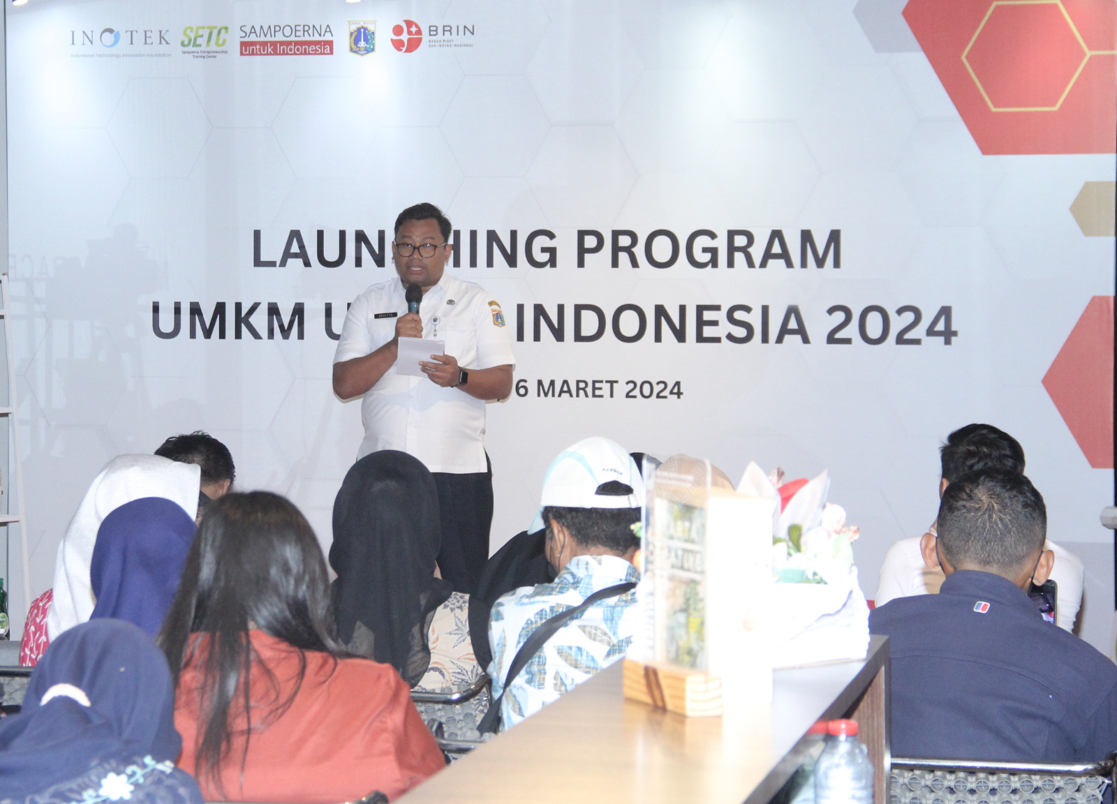 Sampoerna dan INOTEK Luncurkan Program Digitalisasi UMKM Indonesia 2024